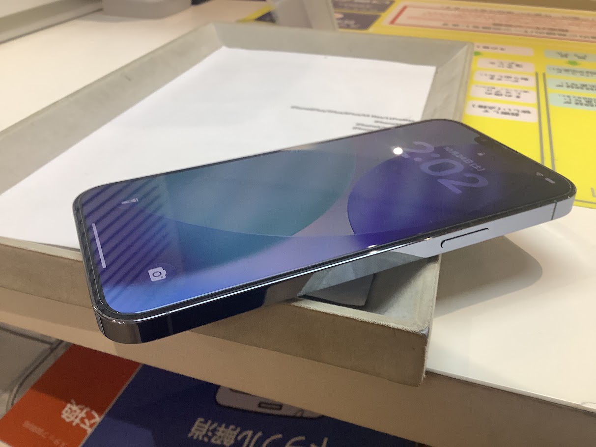 iPhone13ProMaxのバッテリー交換ならデータをそのまま・最短即日修理のスマホ修理工房西八王子店へ